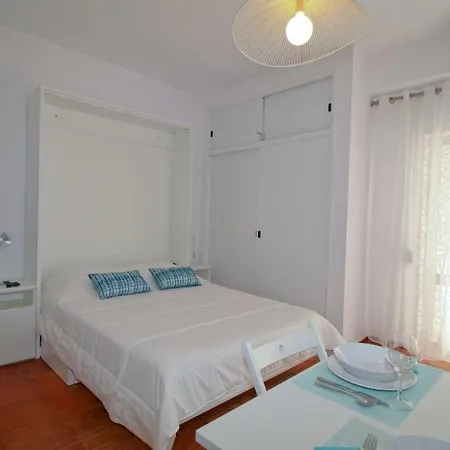 Cozy Sea View Beach Apt. Apartment